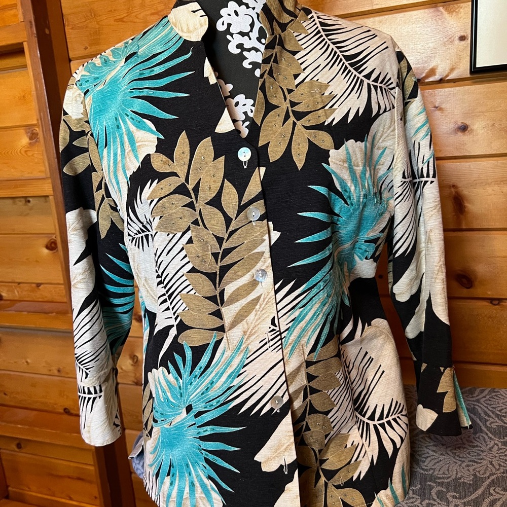 SilkLand Elegant Leaf Print silk Jacket, Size large